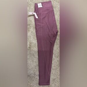 Victoria's Secret High Rise Incredible Essential Studio 7/8 Legging